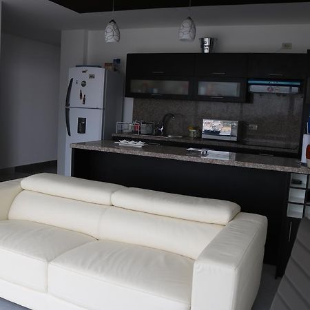فندق جواياكيلفي  Residencia Bellavista المظهر الخارجي الصورة