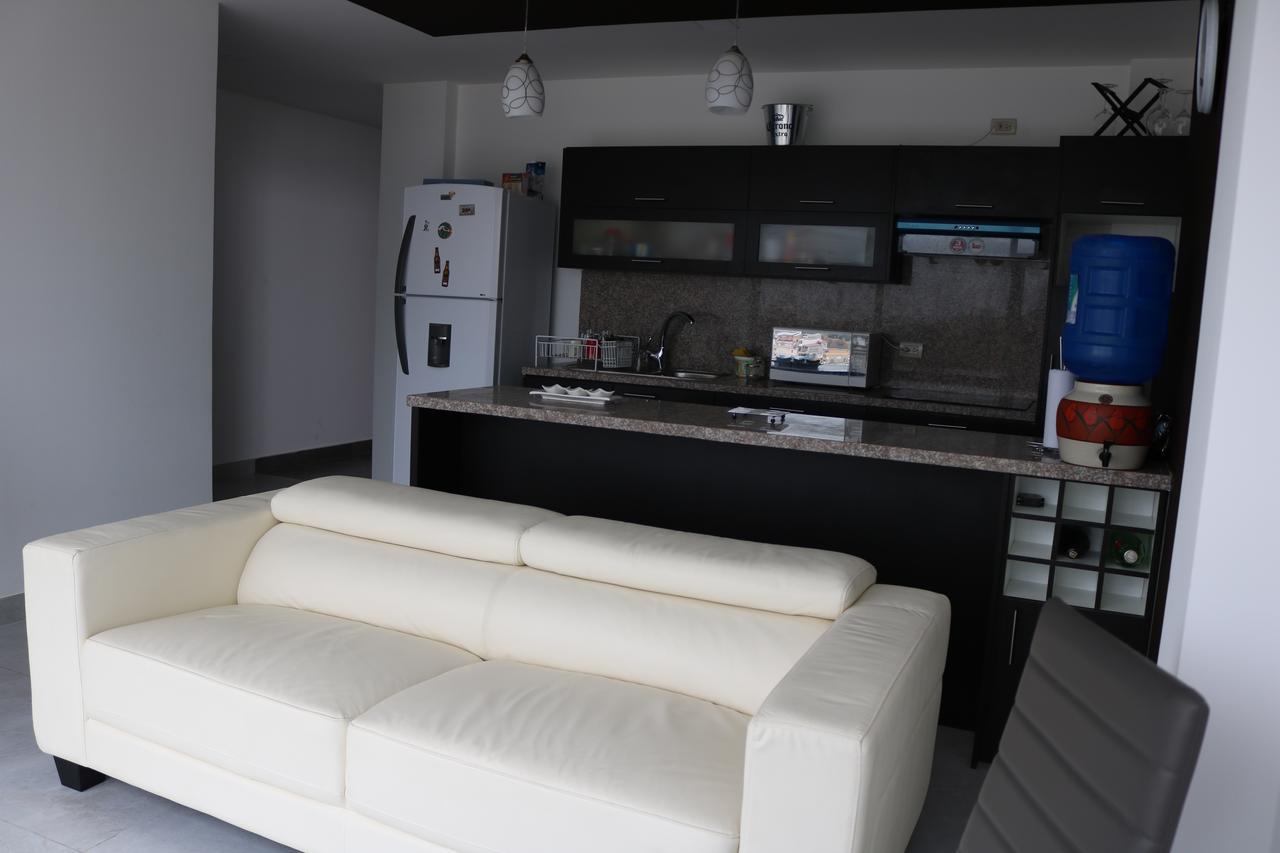 فندق جواياكيلفي  Residencia Bellavista المظهر الخارجي الصورة